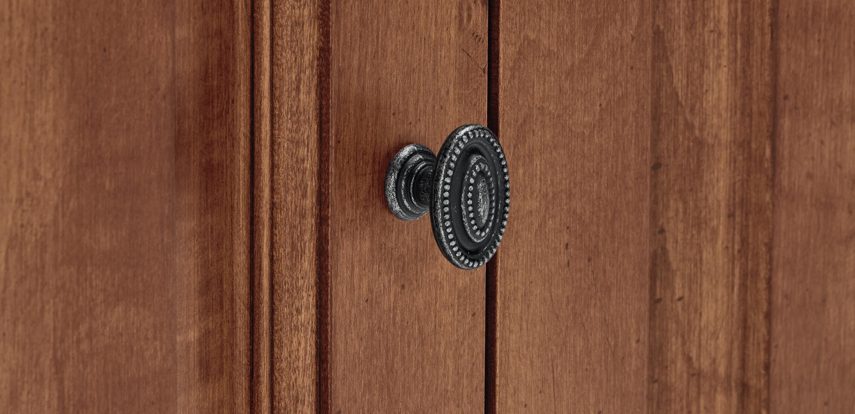 Villa Three-Door Media Cabinet_9