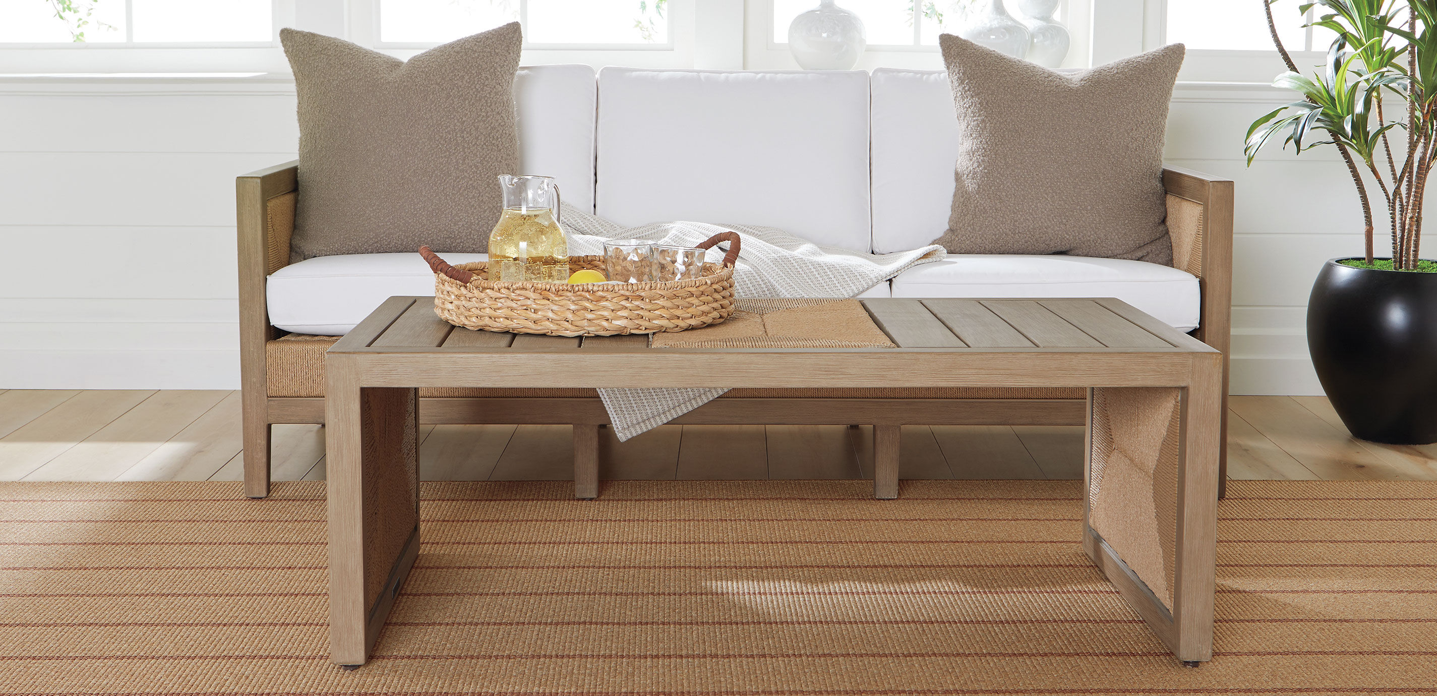 Mylos Outdoor Coffee Table_5