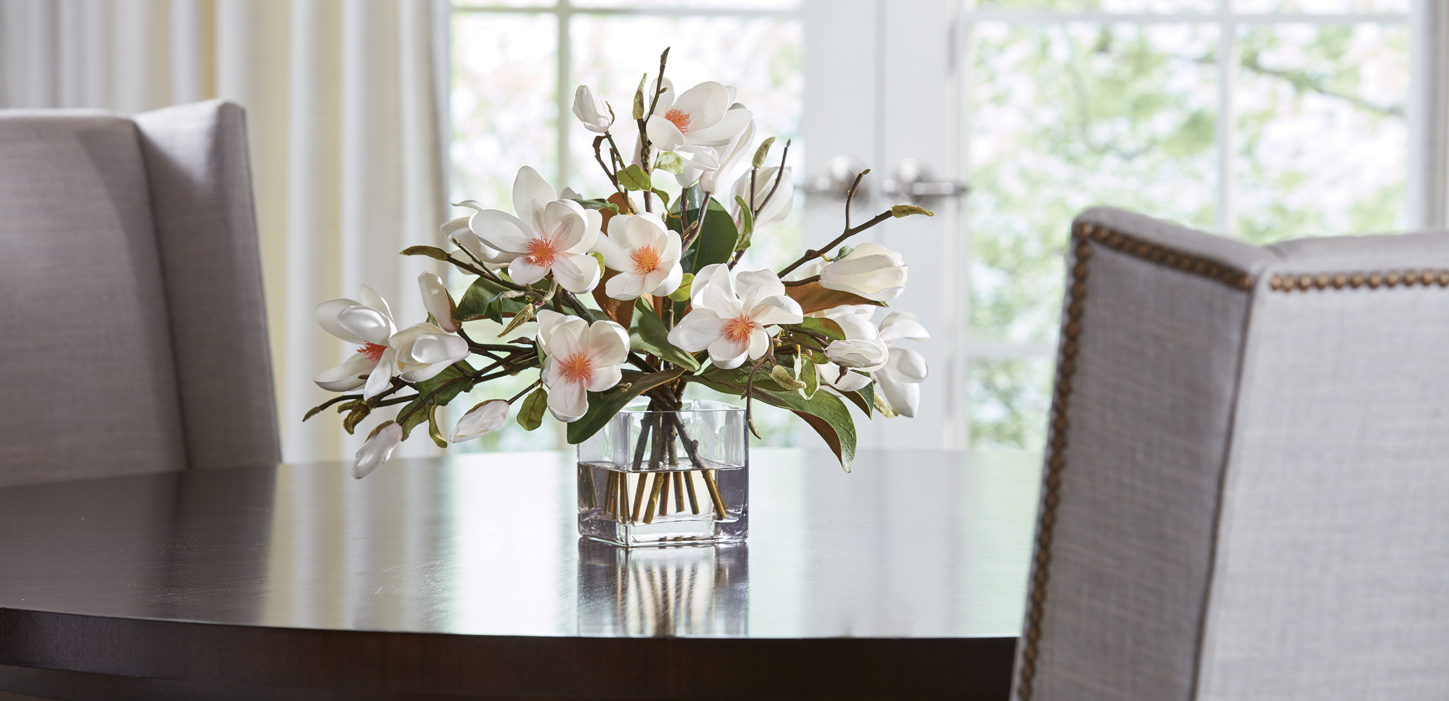 Magnolia Foliage Watergarden in Glass Cube_9