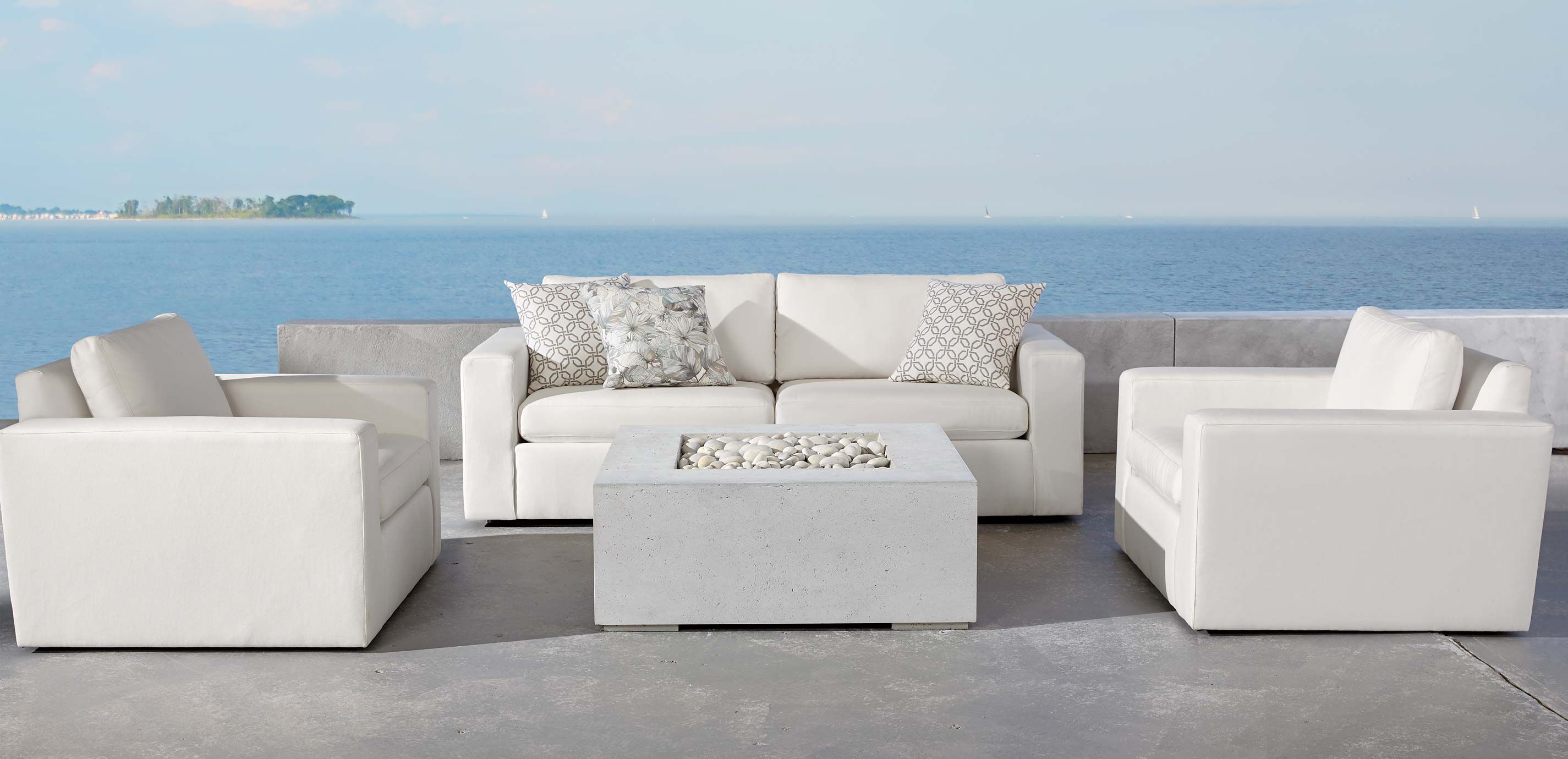 Redding Ridge Upholstered Outdoor Chair_4