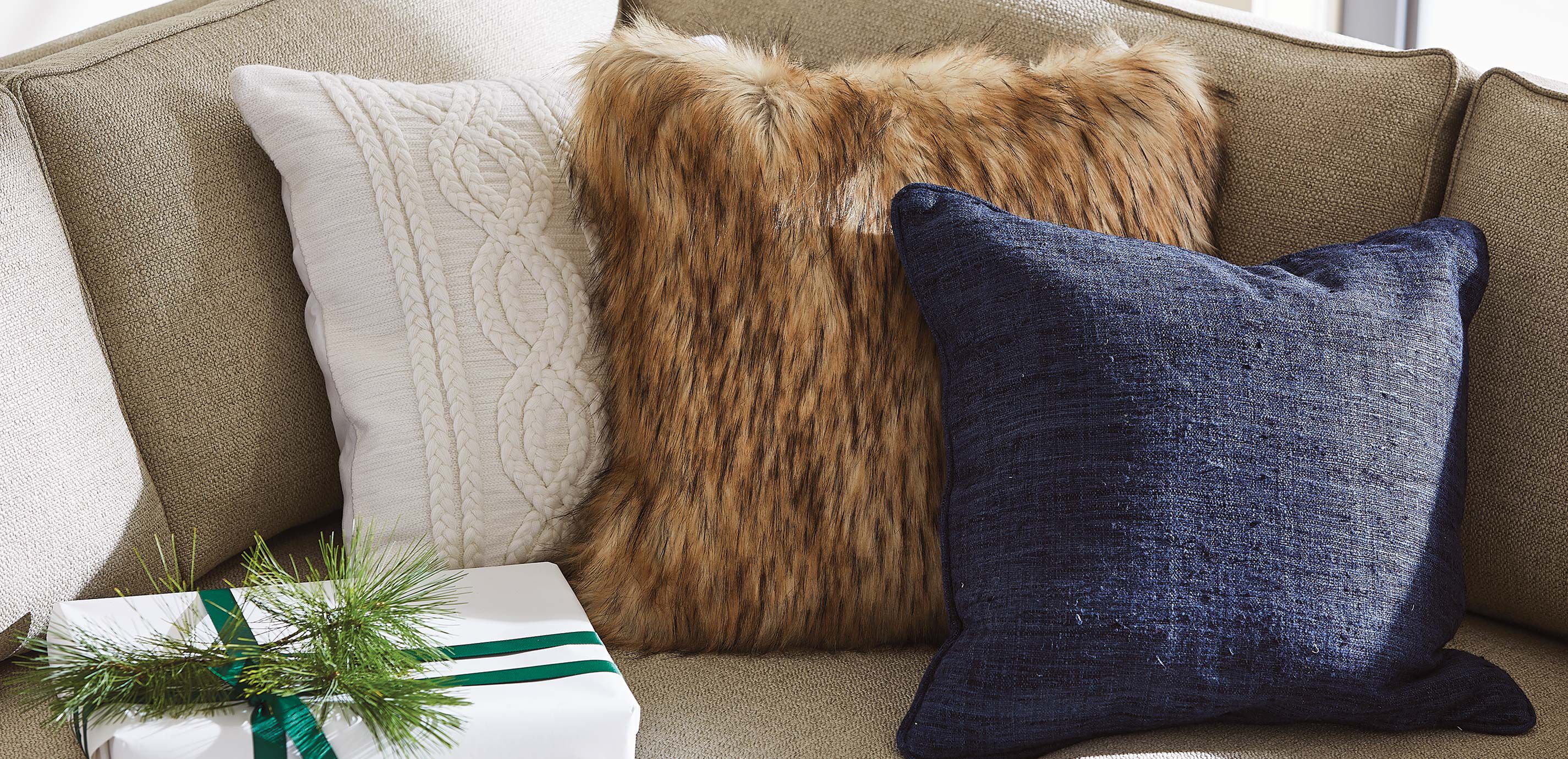 Textured Braid Trim Pillow_4