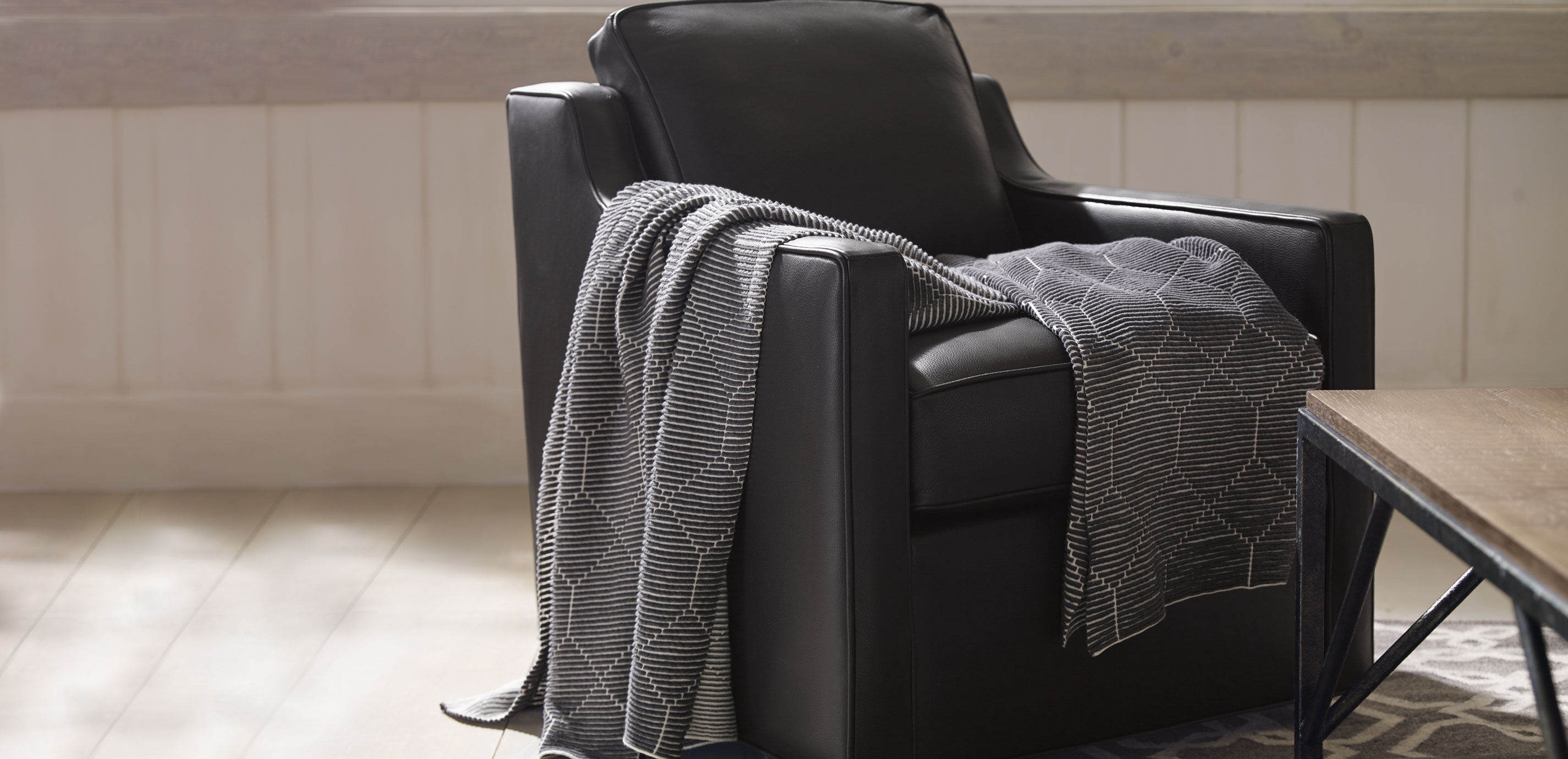 Odessa Black Swatch_1