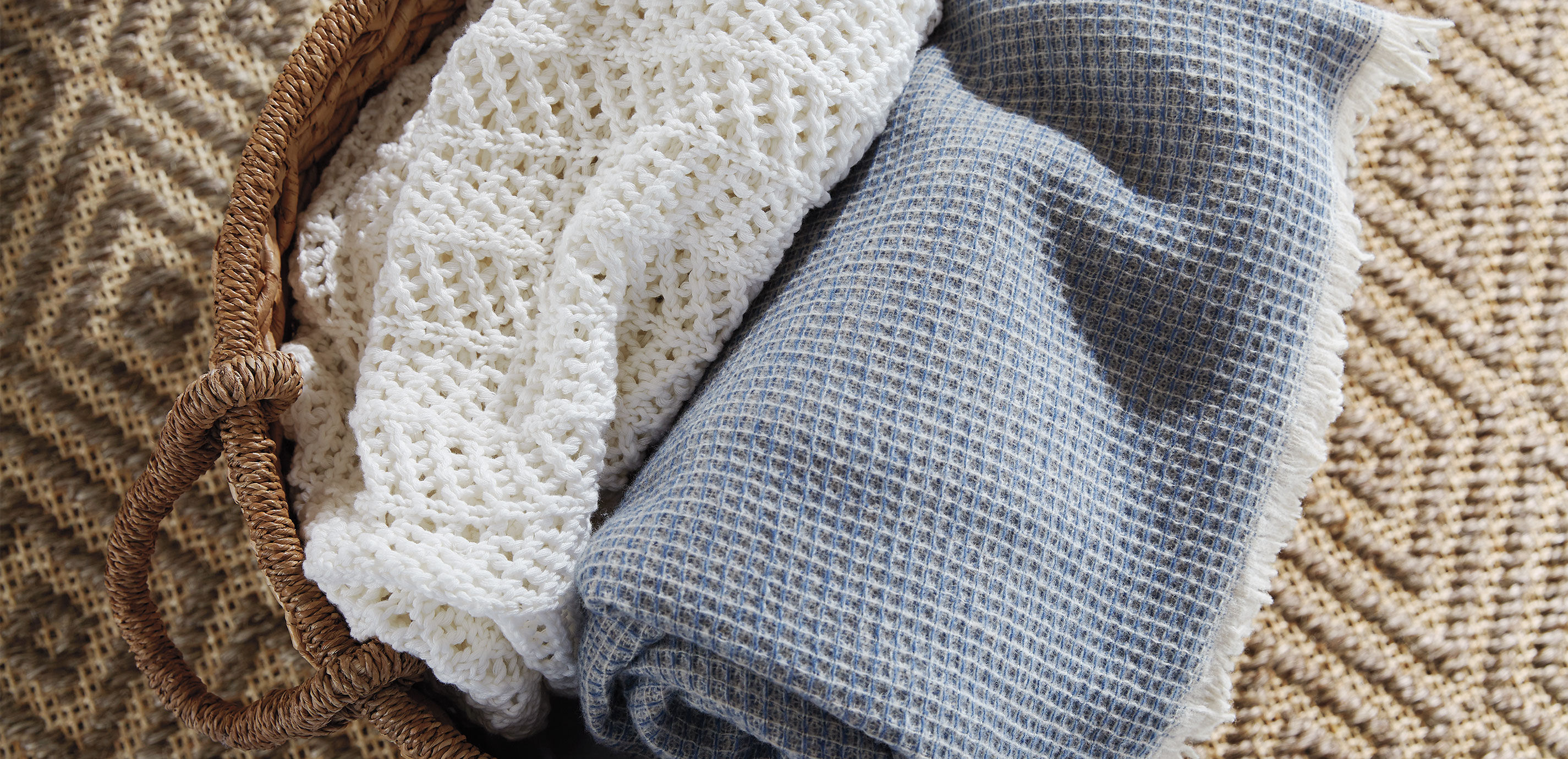 Pointelle Knit Throw_2
