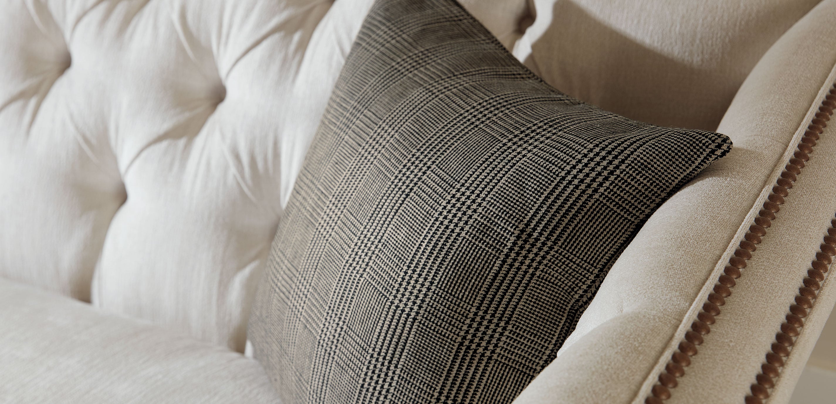 Linen Houndstooth Pillow_2