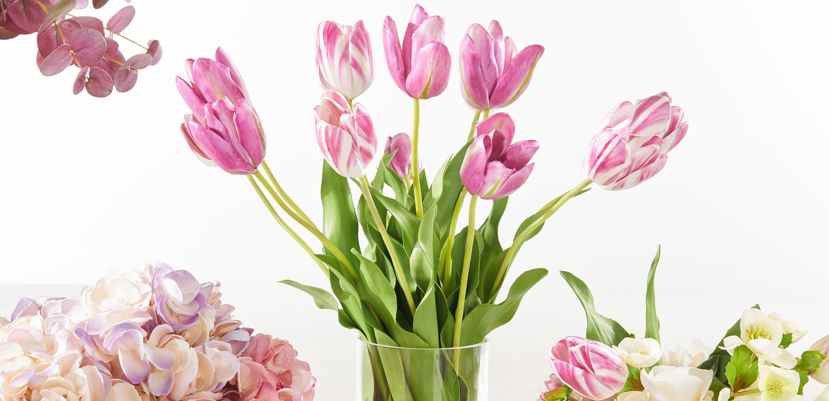 Light Purple Tulip Bouquet in Cylinder Vase_5