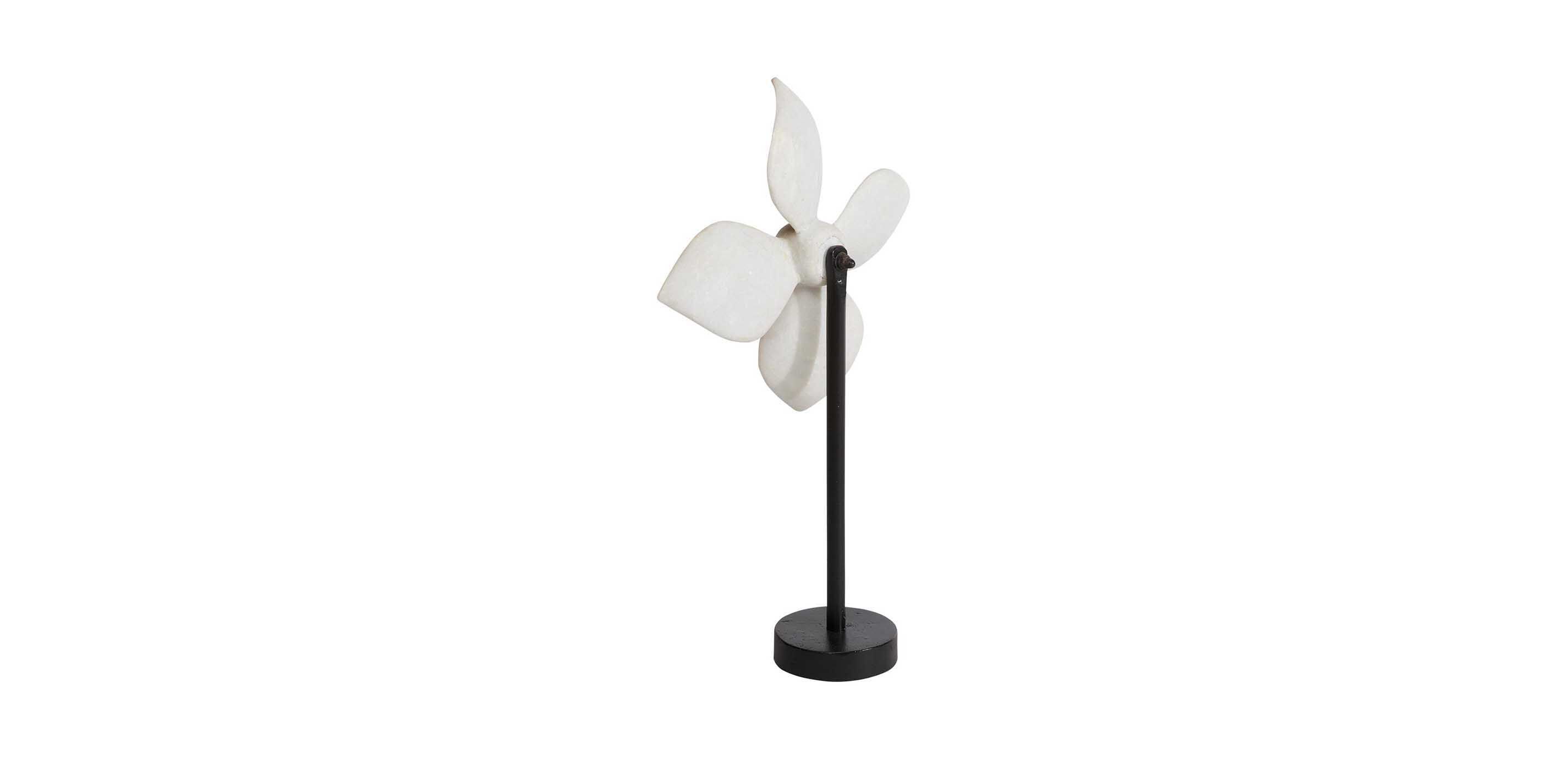 Kousa Flower on Stand_3