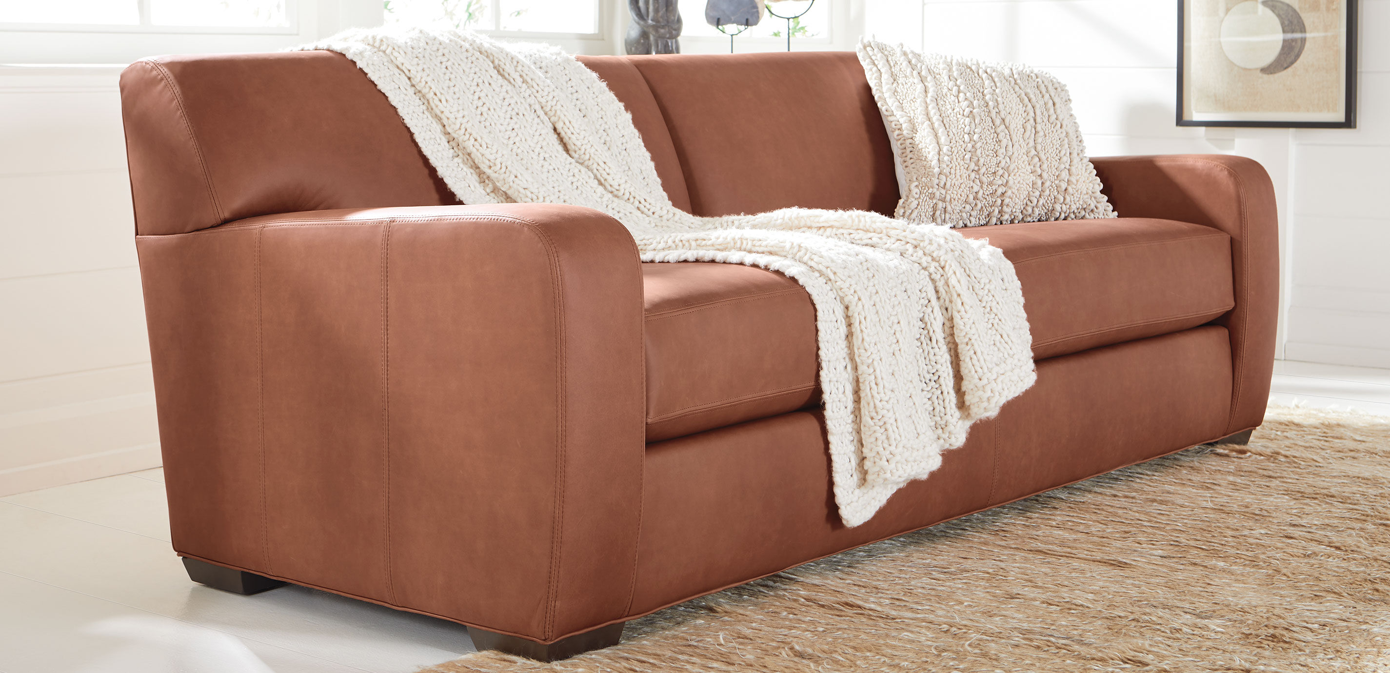 Kellan Modern Leather Club Sofa_5