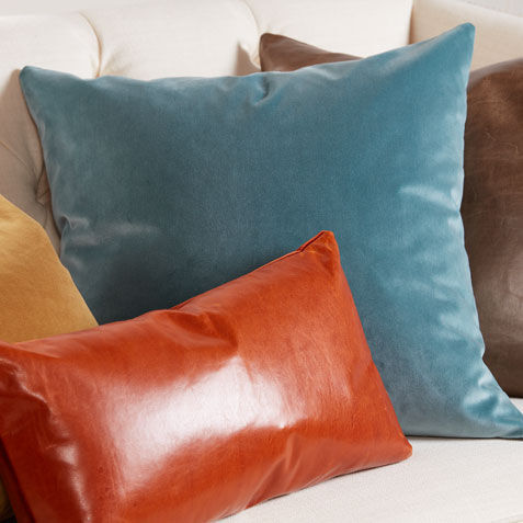 Velvet Square Pillow Product Tile Hover Image 062073