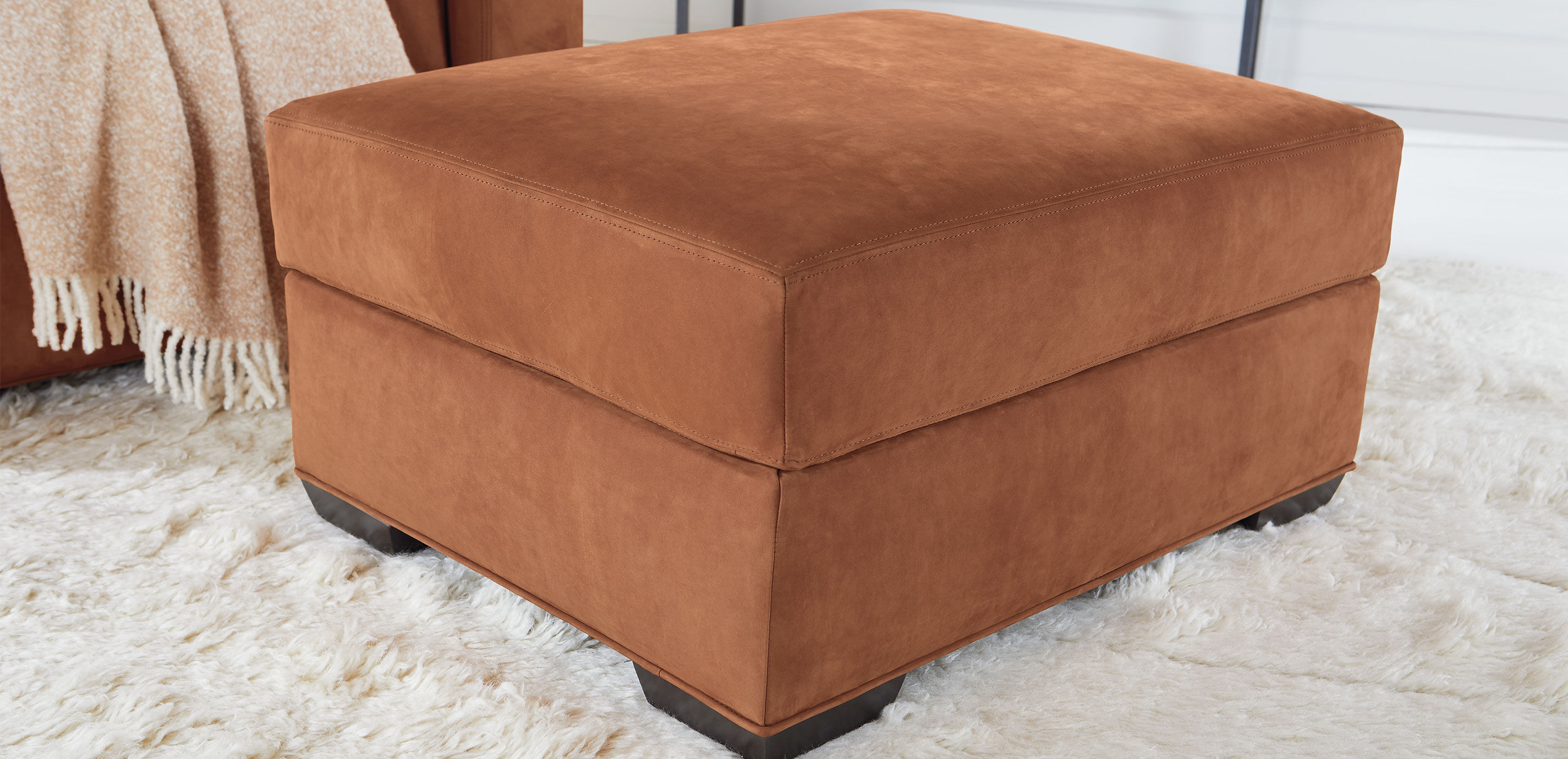 Kellan Modern Leather Ottoman_4