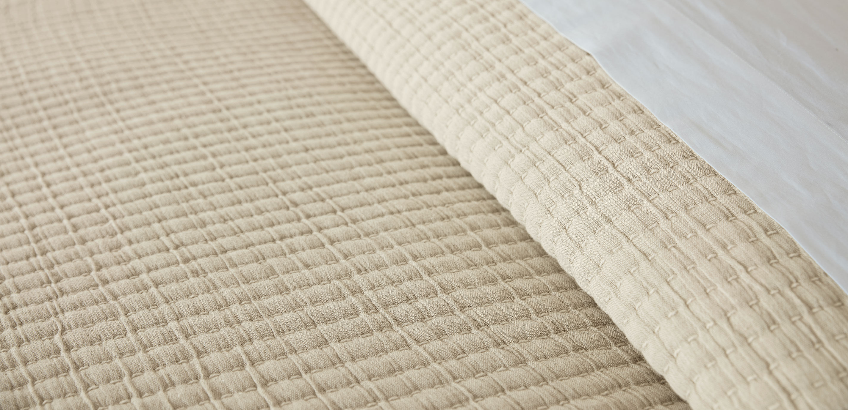 Dash Quilted Coverlet Set_4