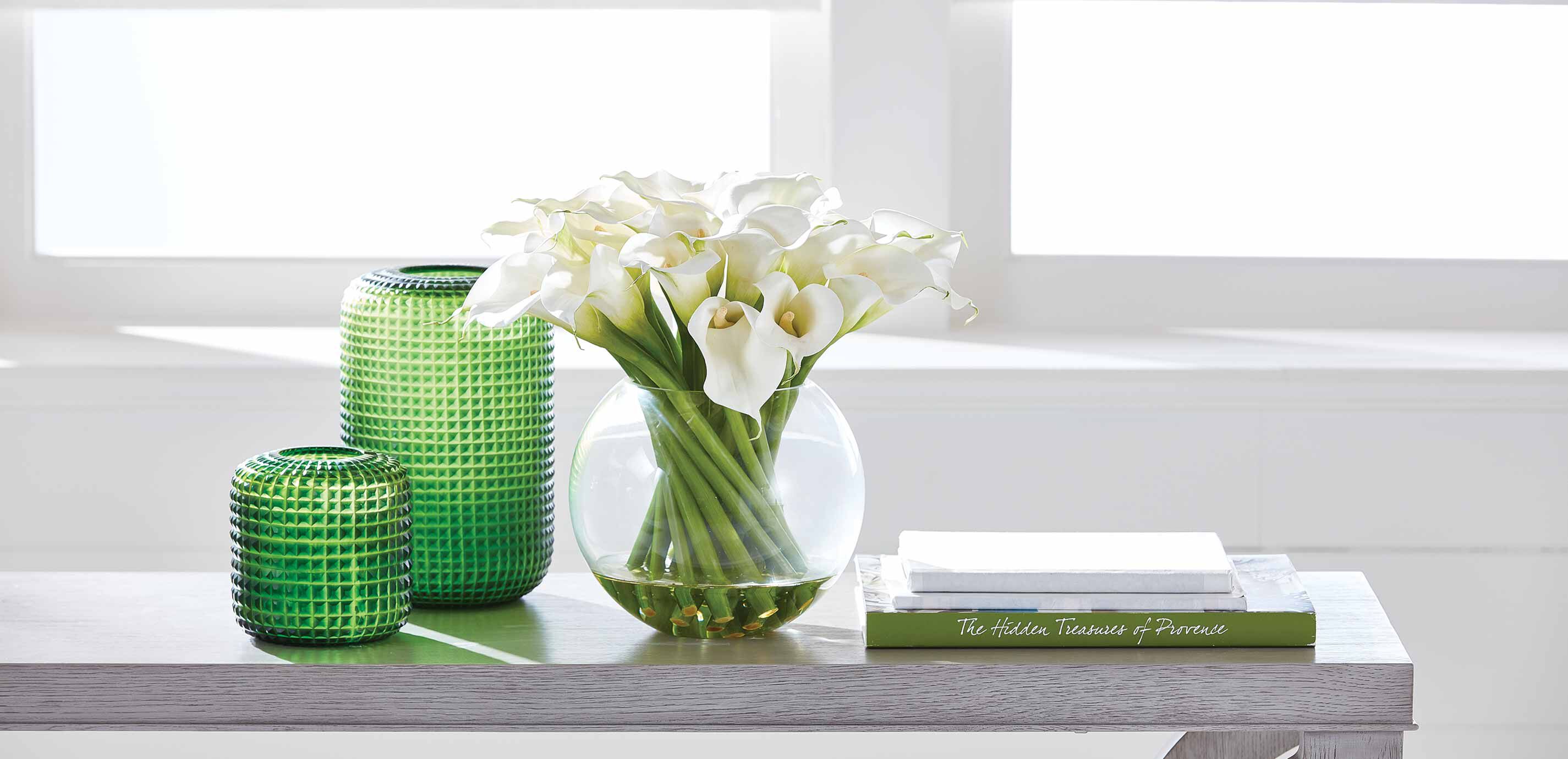 Small Lucira Emerald Vase_4