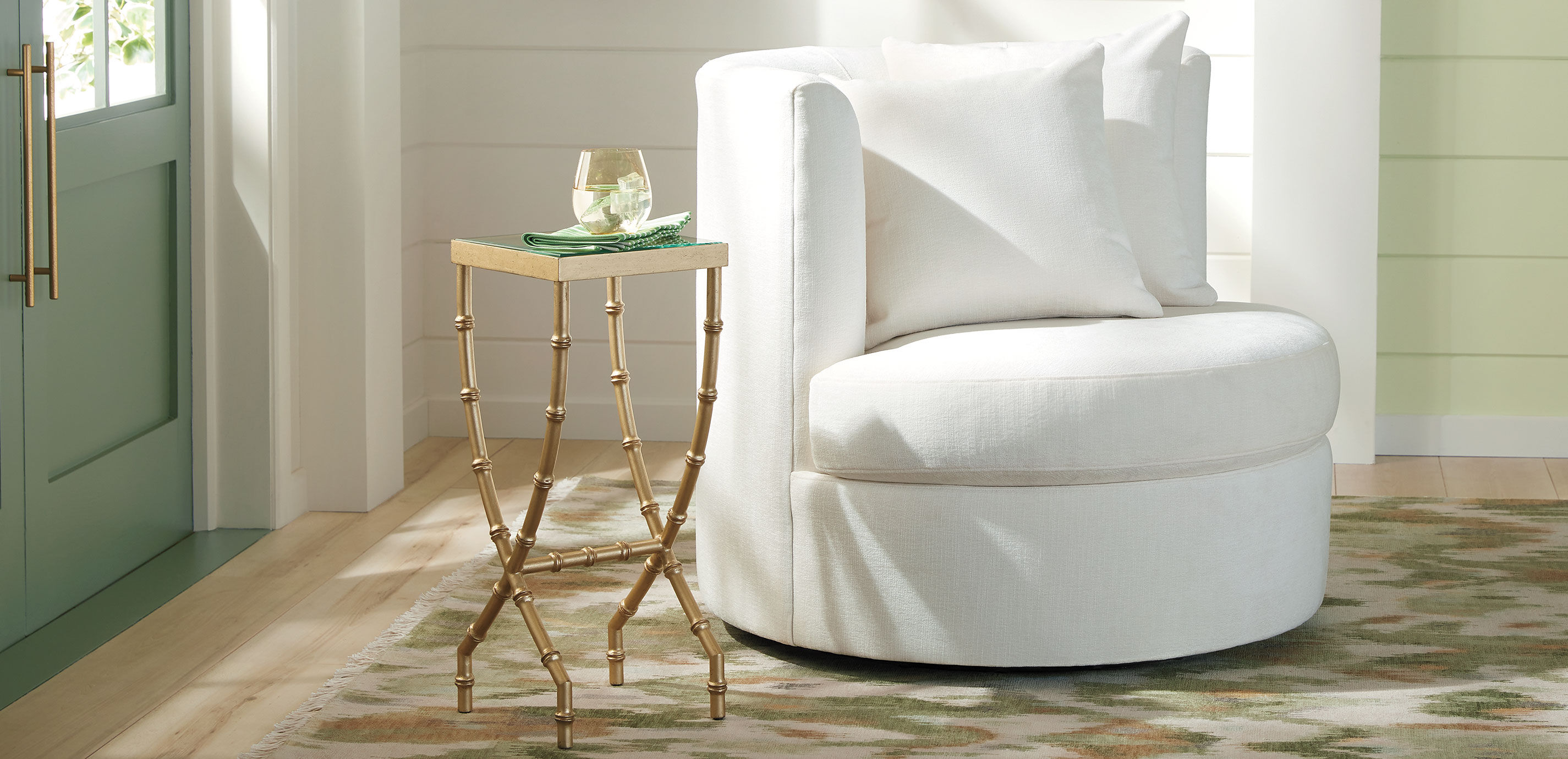 Kala Martini Drink Table_10