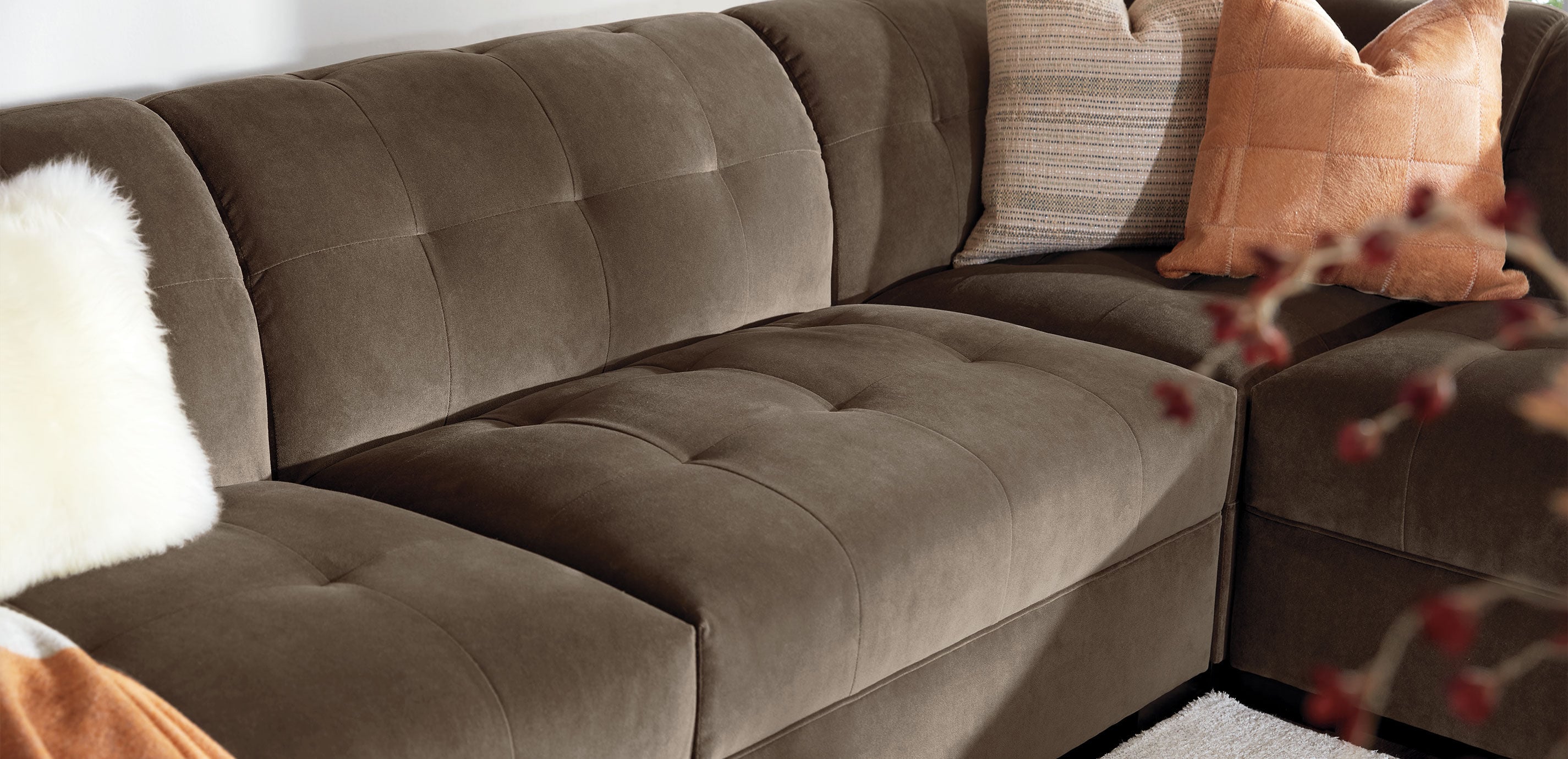 Rockwell Five-Piece Sectional_7
