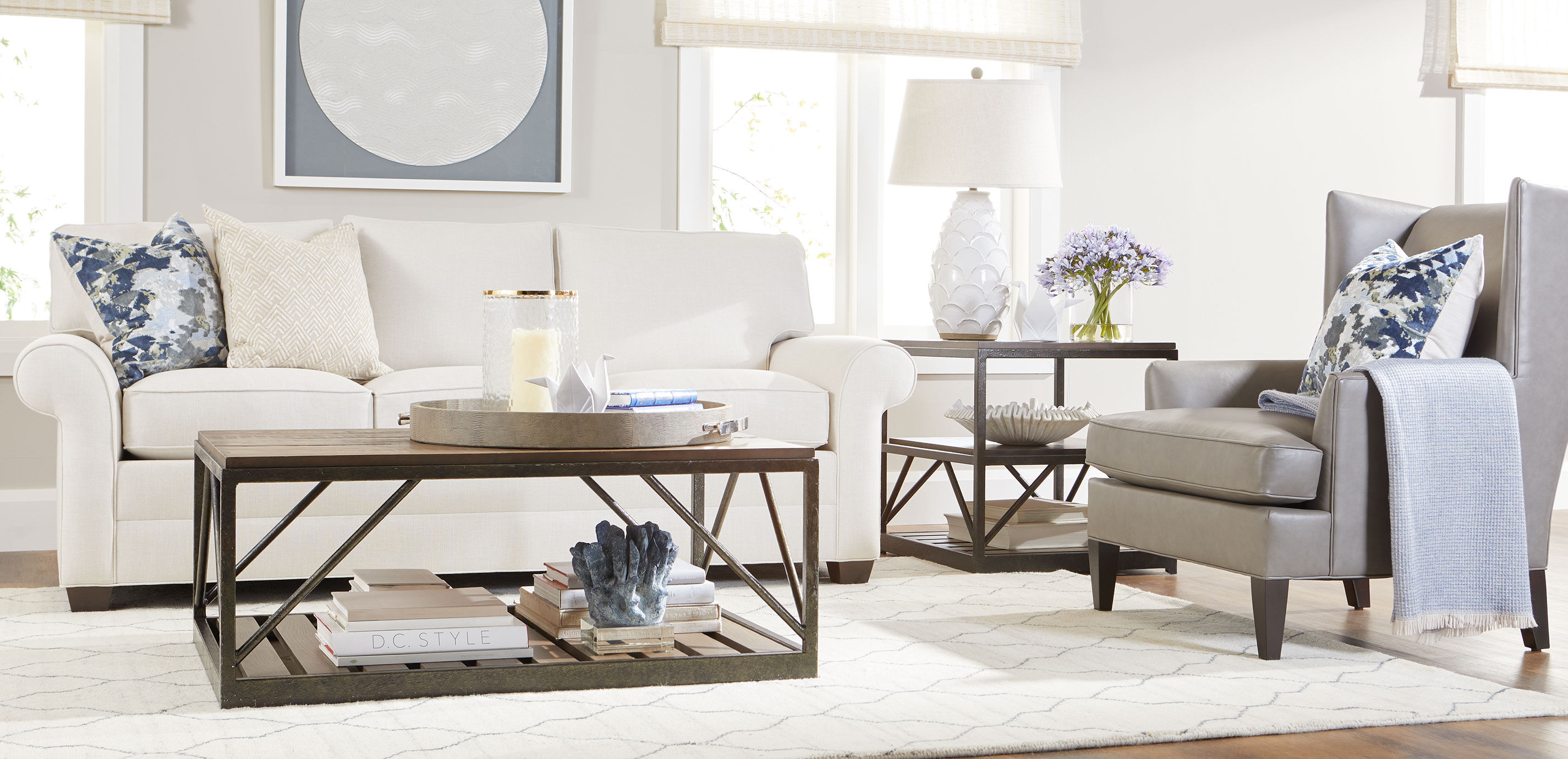 Blue Agapanthus Bouquet in Cylinder Vase_10