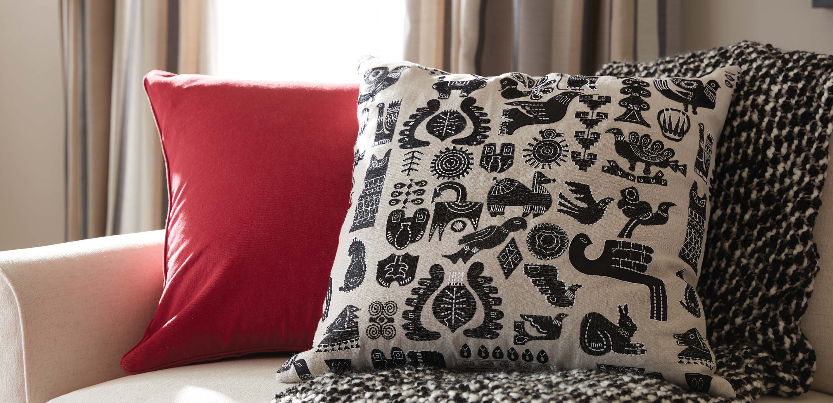 Strie Velvet Pillow_1