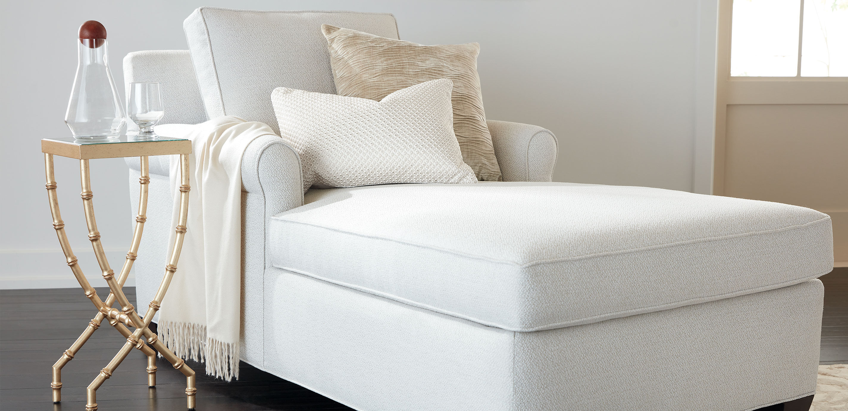 Kala Martini Drink Table_12