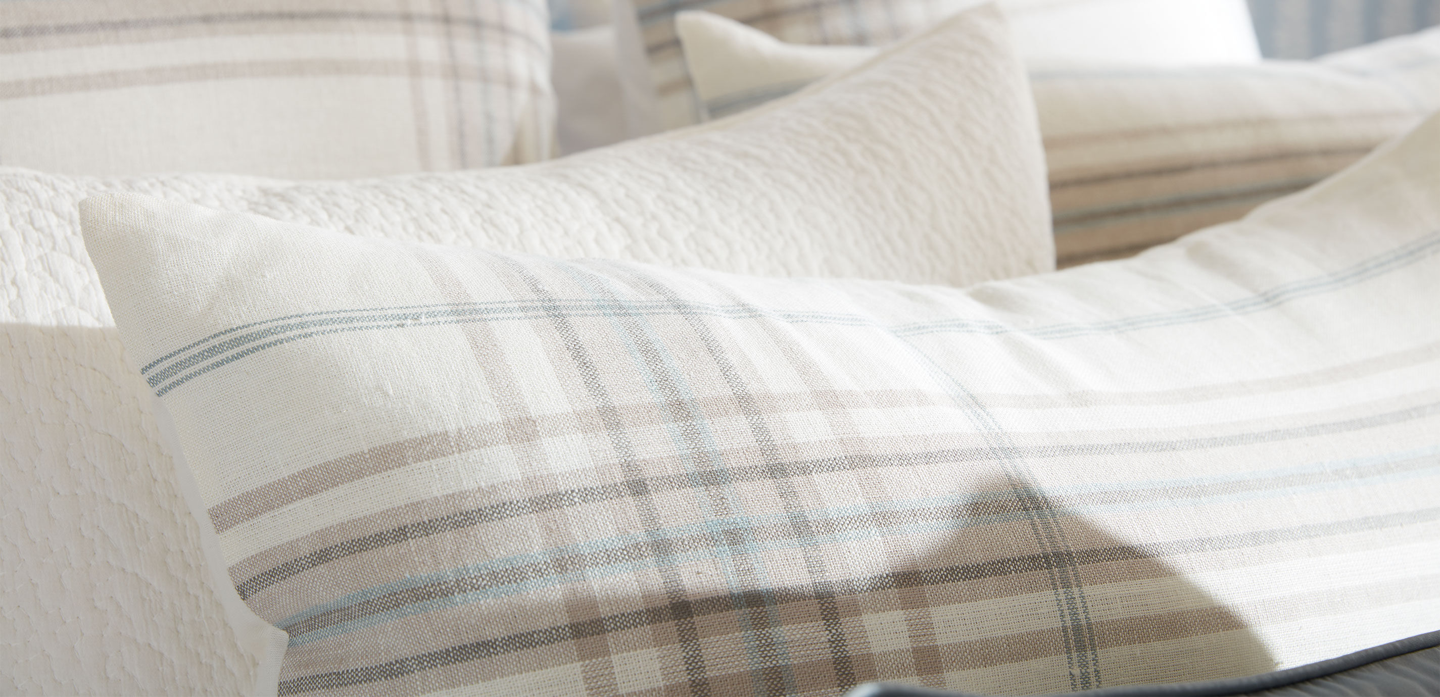 Grafton Plaid Duvet Cover and Sham_5