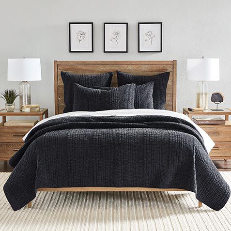 Garment-Dyed Pebble Quilt and Sham image