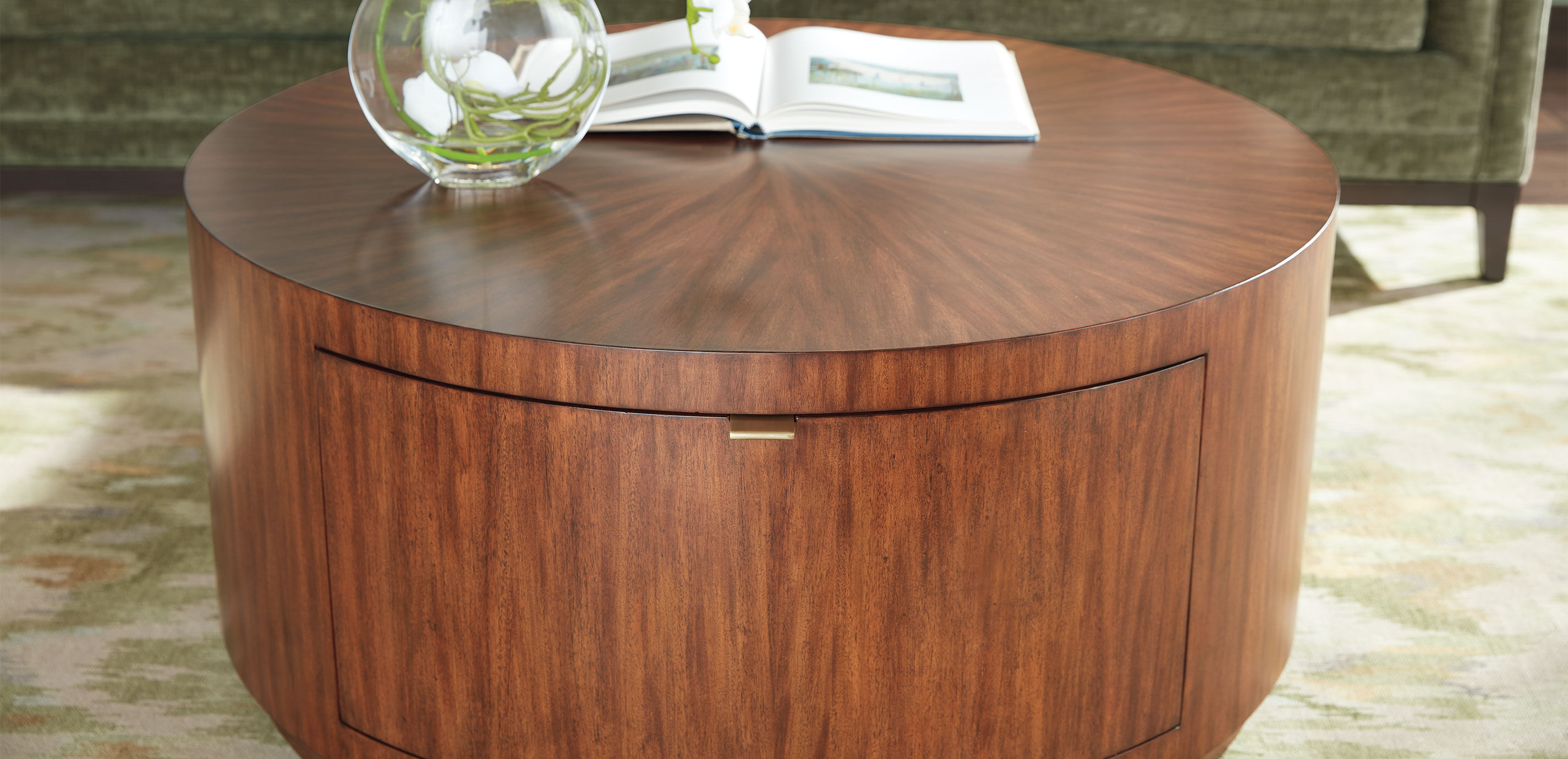 Lainey Round Coffee Table_8