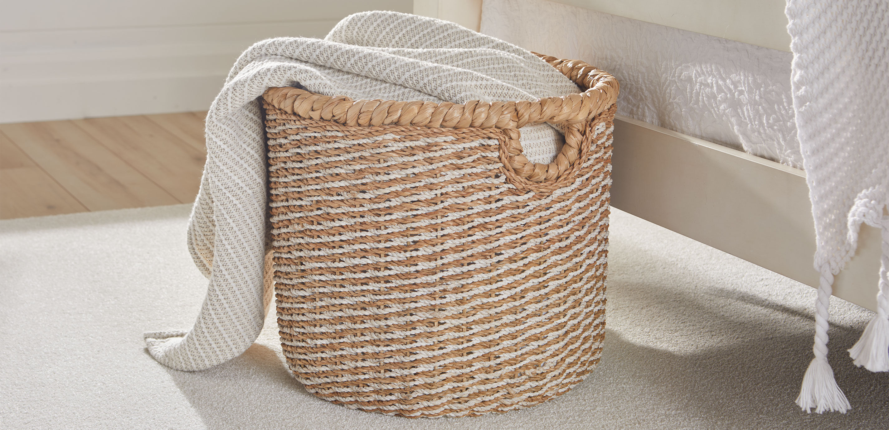 Two-Tone Rope and Seagrass Basket_5