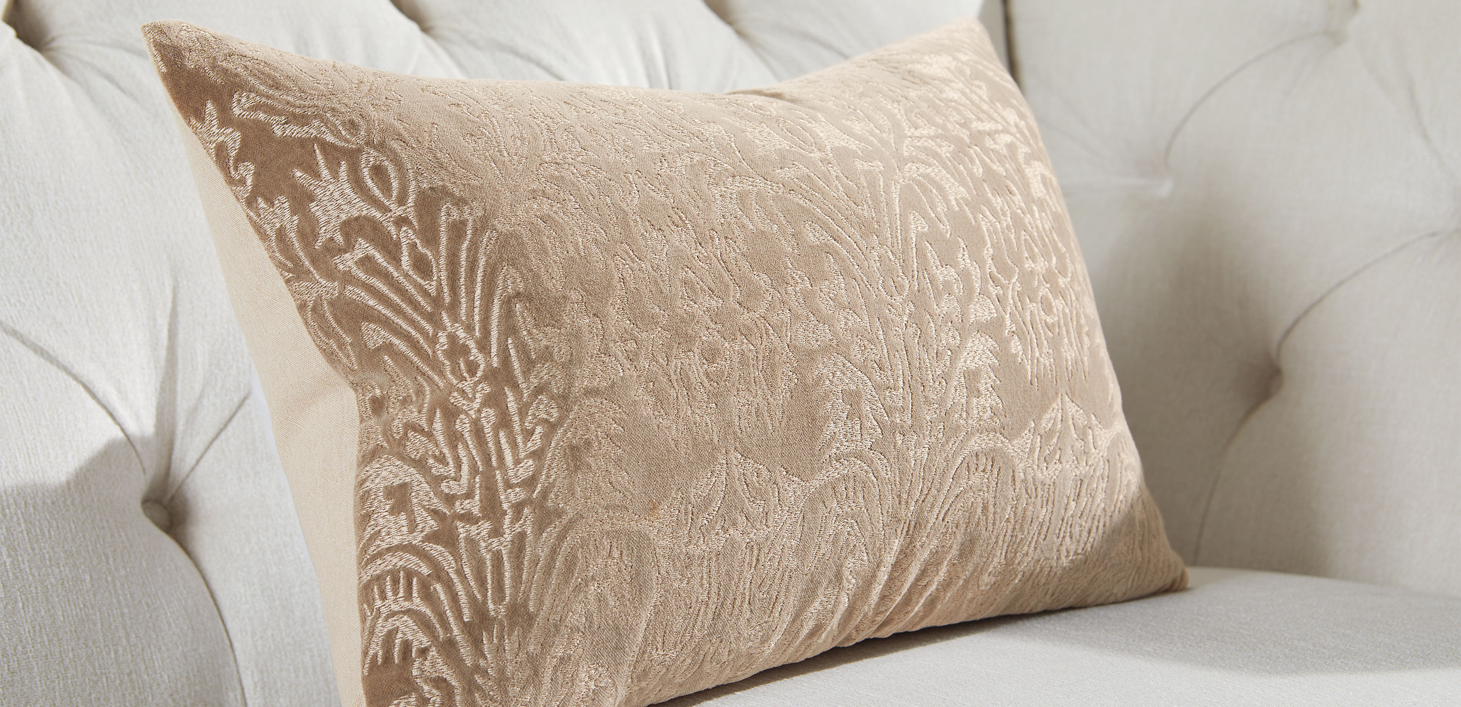 Distressed Chenille Pillow_1