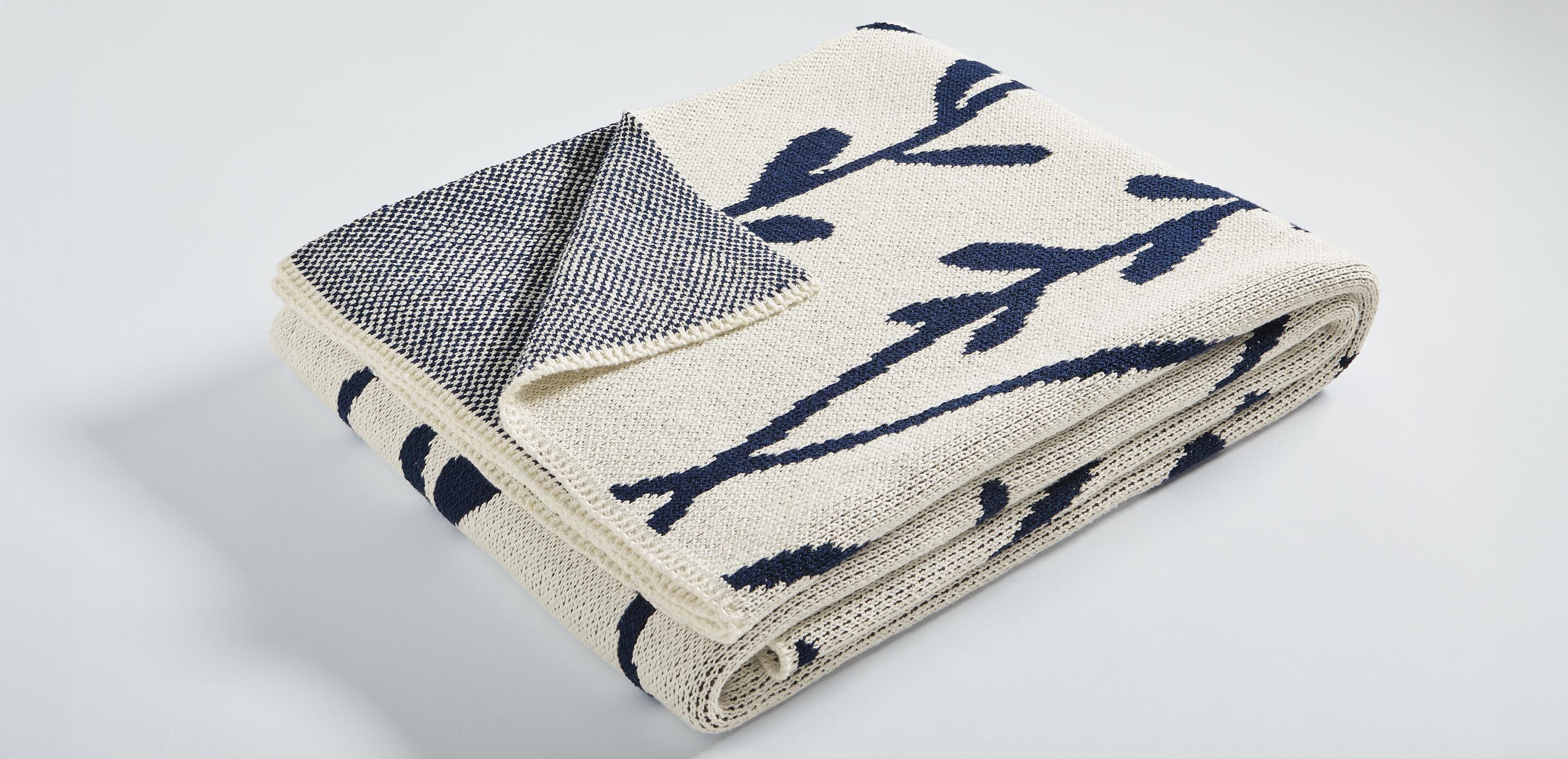 Vines Recycled Cotton Throw_1