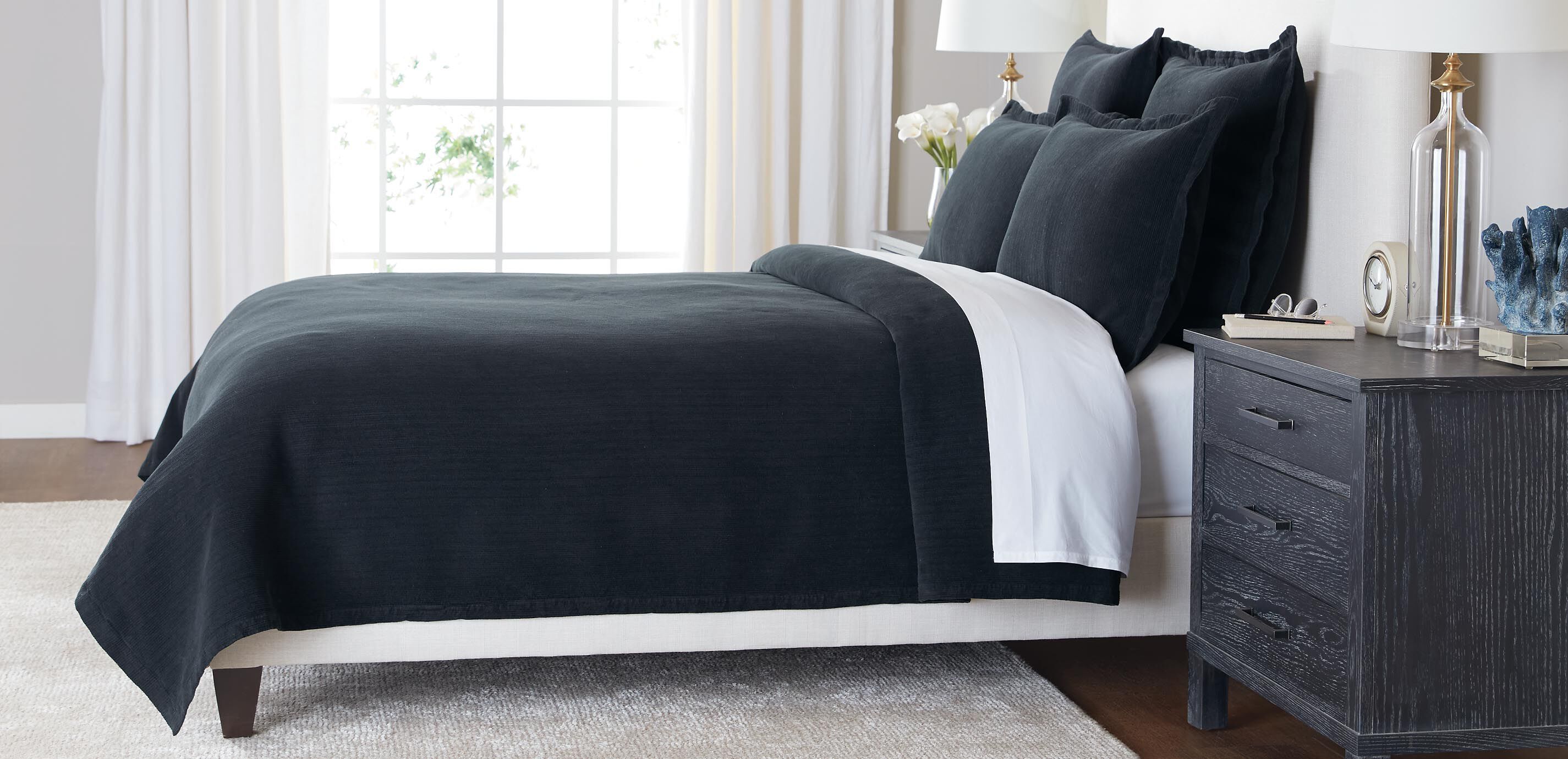Ribbed Chenille Coverlet and Shams Set_1