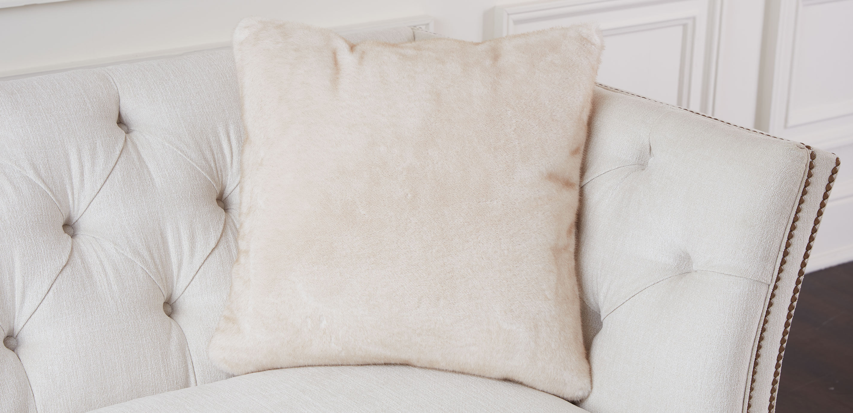 Blonde Mink Faux Fur Pillow_1