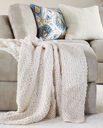 PILLOWS & THROWS