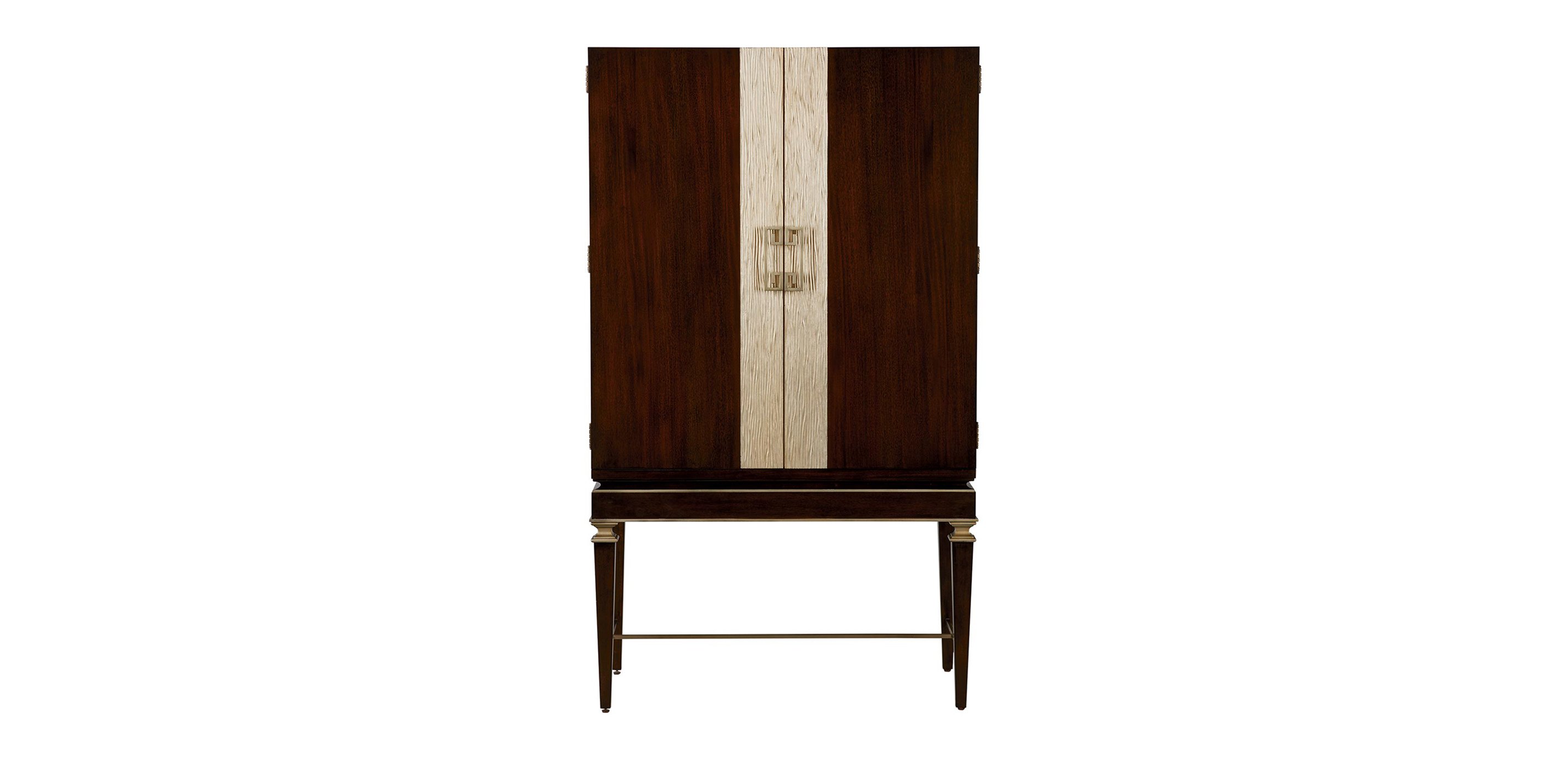 Evansview Wood Bar Cabinet Ethan
