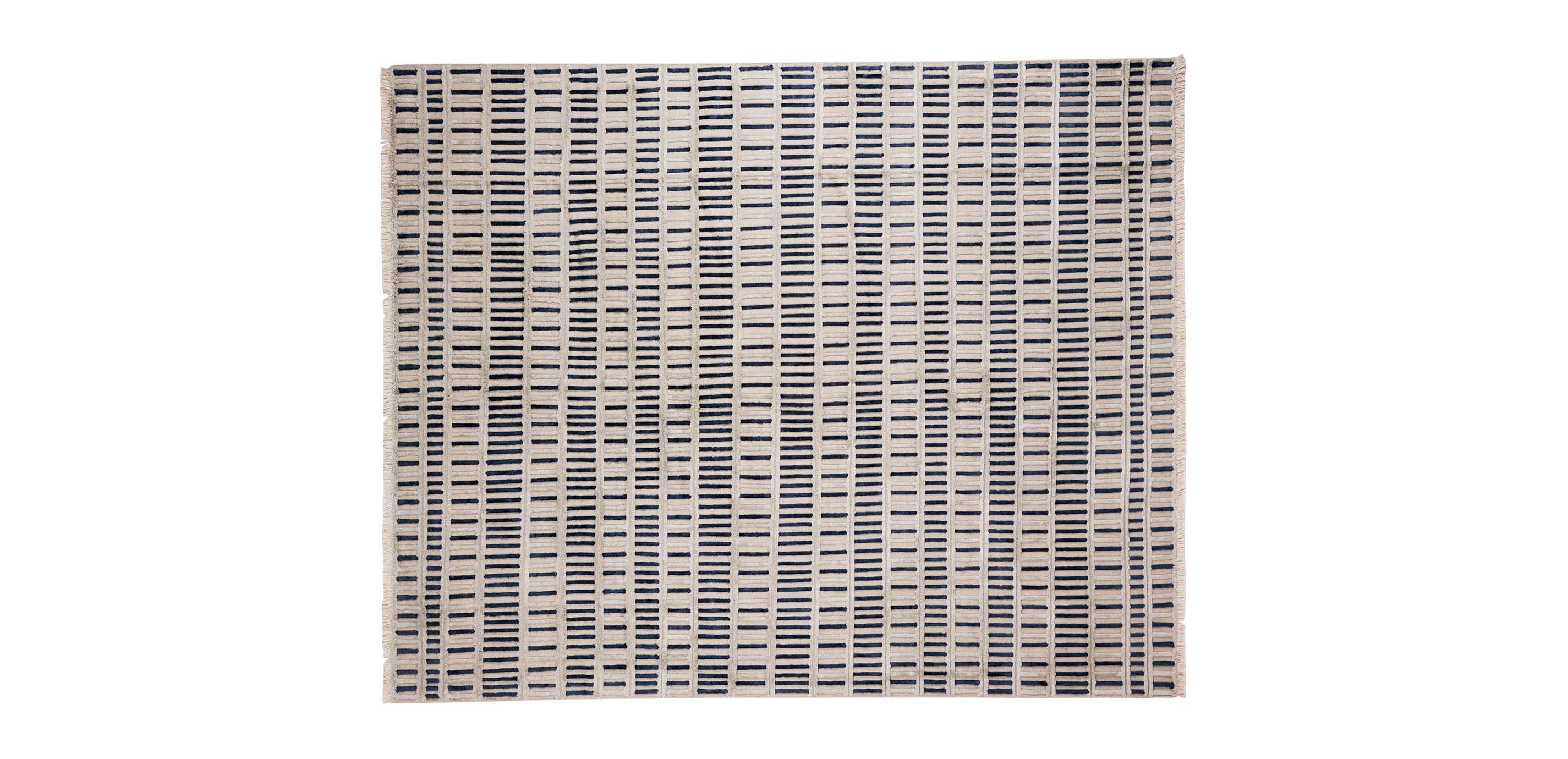 民族　厚手編み暖簾　170cm×70cm　アジアン　メキシコ　エスニック Geo Traverse Soumak Blue- and Khaki-Colored Rug | Ethan Allen Rugs