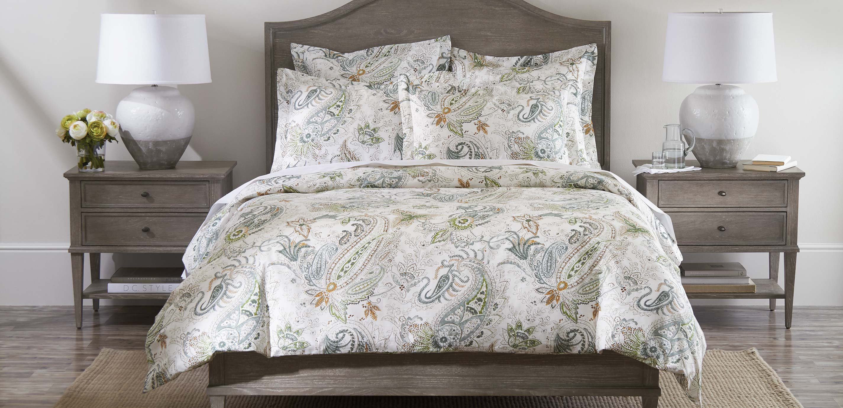 Spring Green Paisley Duvet Cover And, How Do You Get Duvet Covers To Stay In Place