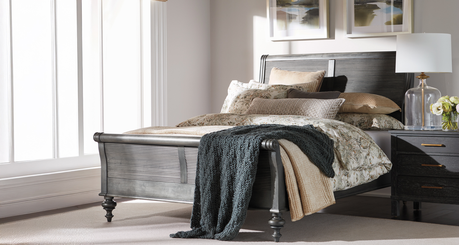 This Small Bedroom Has the Corner on Comfy Main Image