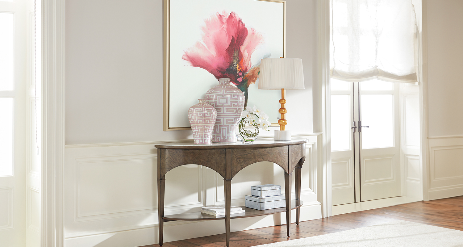 Clair de Demilune Entryway Main Image