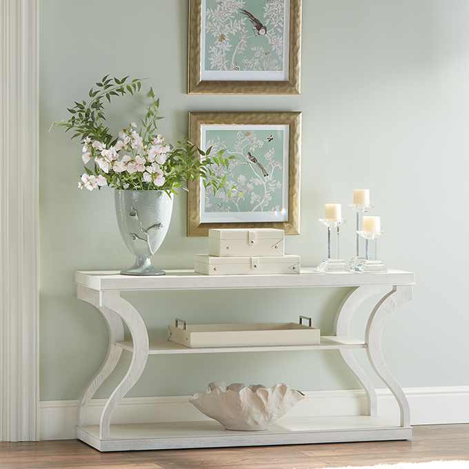 Delicate Details Entryway