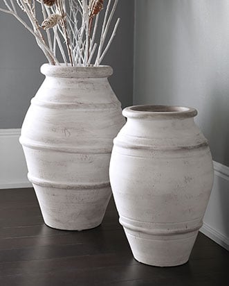 Planters & Urns