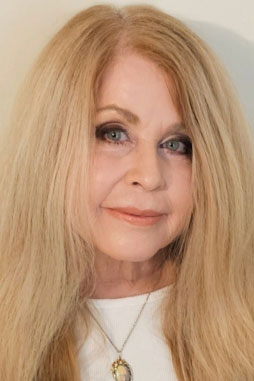 Designer Dayna Lucia